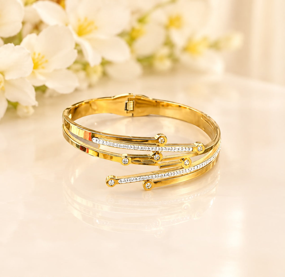 HH-459 |CRYSTAL BANGLE HANDCUFF
