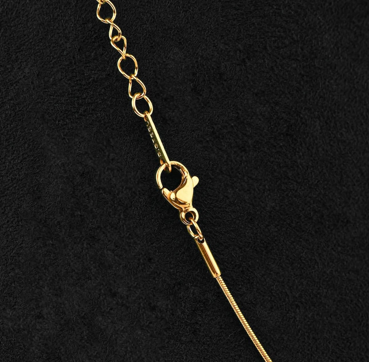HH-057 | LOVE NECKLACE