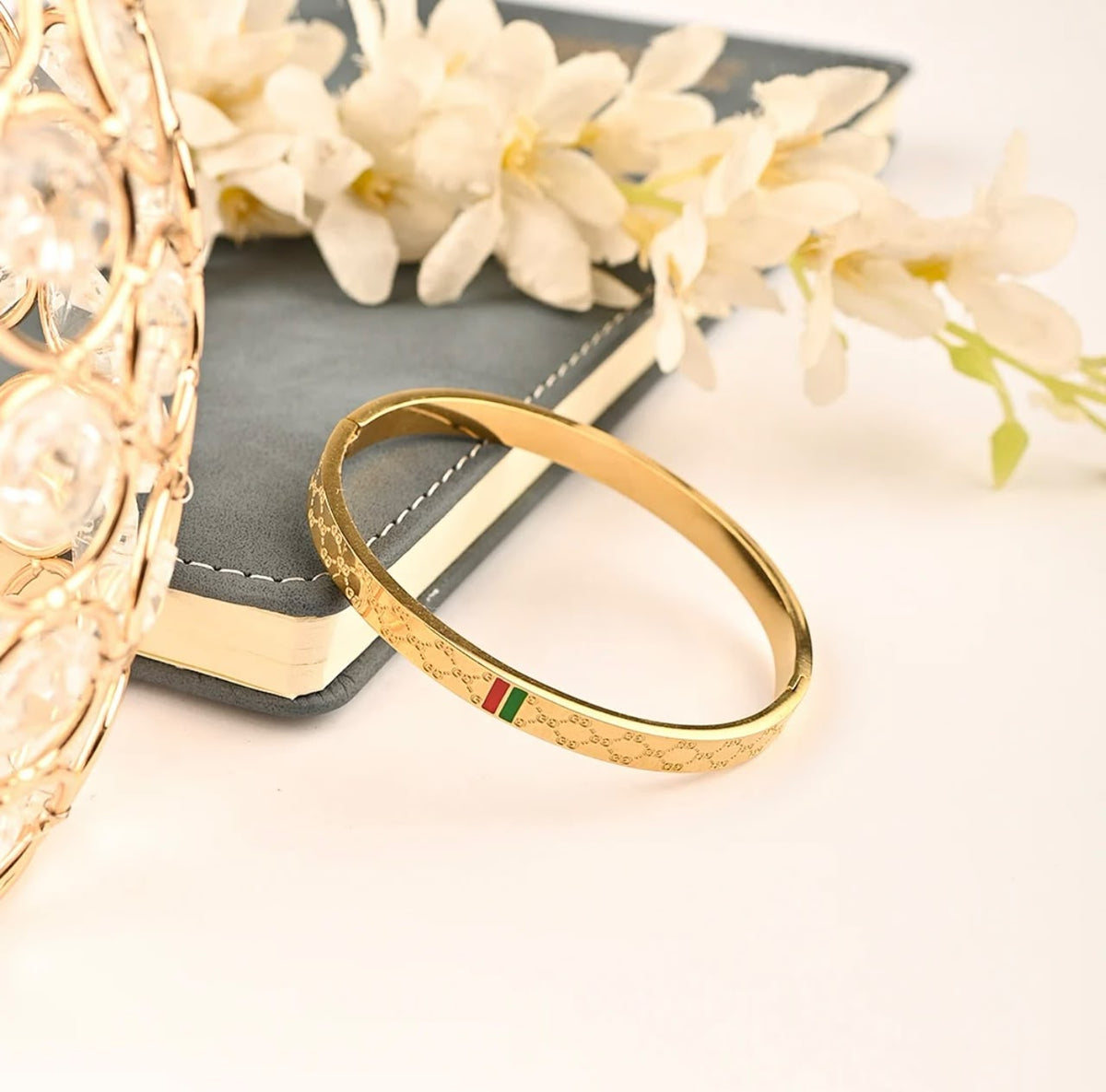HH-420 | ENGRAVED HANDCUFF GUCCI STYLE
