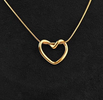 HH-057 | LOVE NECKLACE