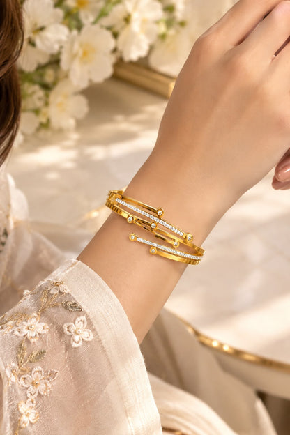 HH-459 |CRYSTAL BANGLE HANDCUFF