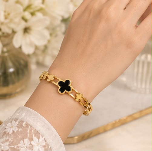 HH-430 | CLOVER HANDCUFF